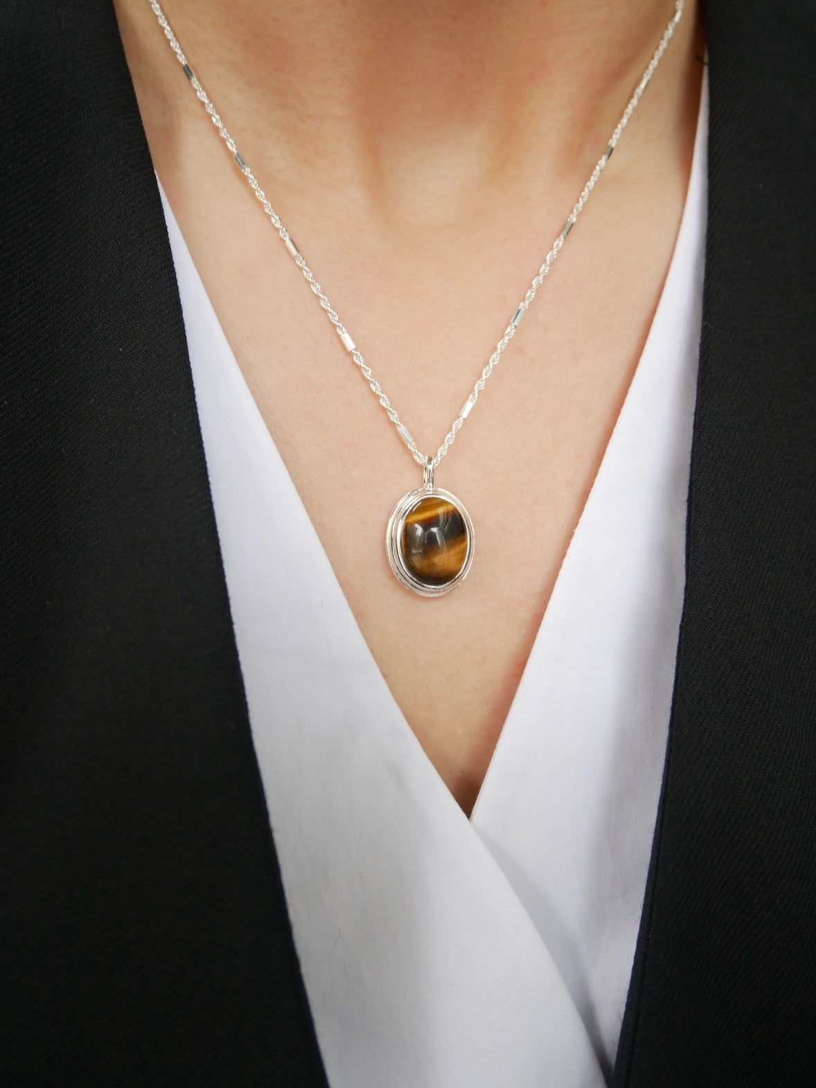 925 Silver Simple Japanese And Korean Black Agate Geometric Oval Pendant Trendy Twist Women Necklace