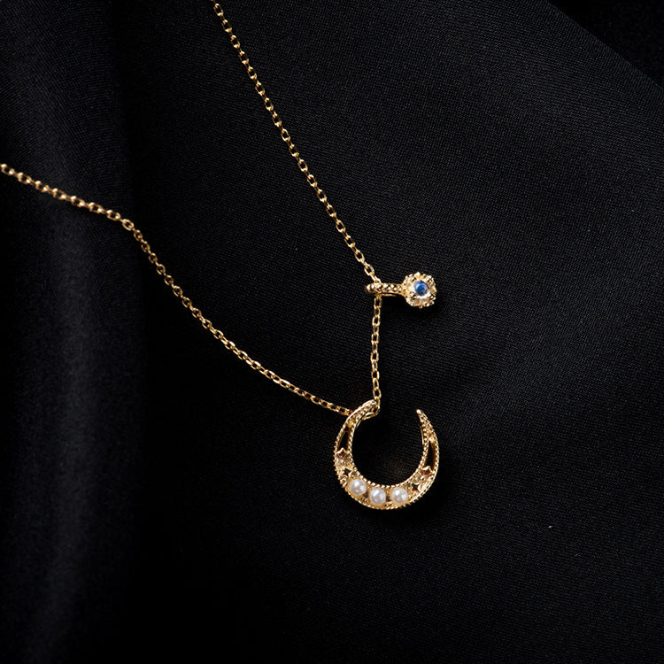 Golden Moon Moonstone Clavicle Women Necklace