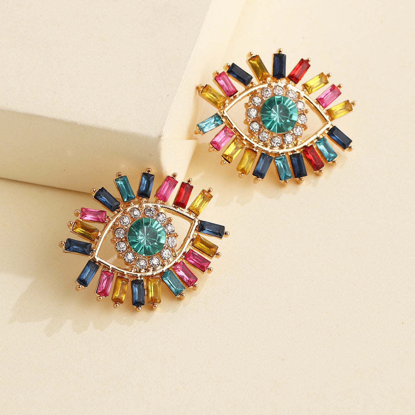 New Angel Eye Earrings Net Red Earrings Female Korean Trendy French Devil Stud Earrings