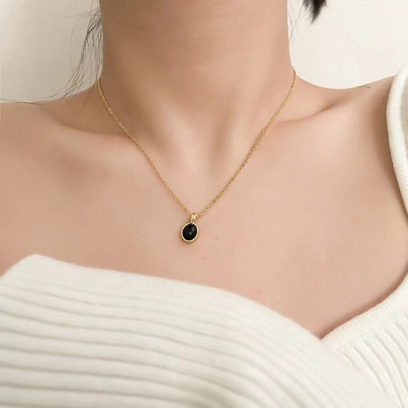 Vintage Ins Black Agate 18K Gold Plated Copper Necklace