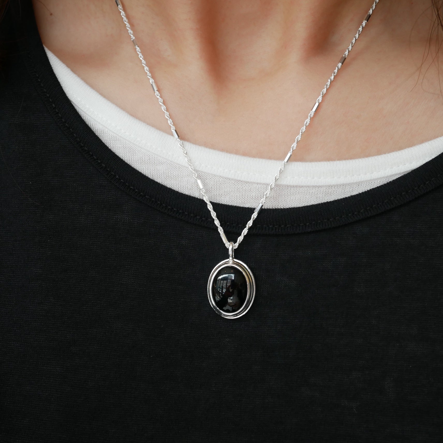 925 Silver Simple Japanese And Korean Black Agate Geometric Oval Pendant Trendy Twist Women Necklace