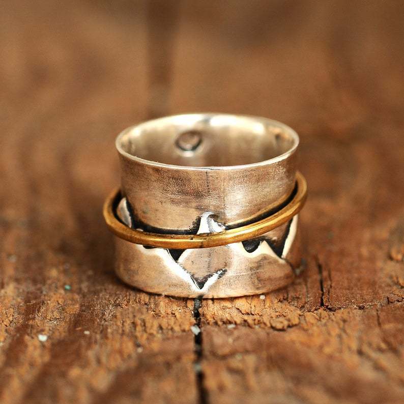 Vintage Separated Valley Gold Circle Mountain Moonstone Women Ring