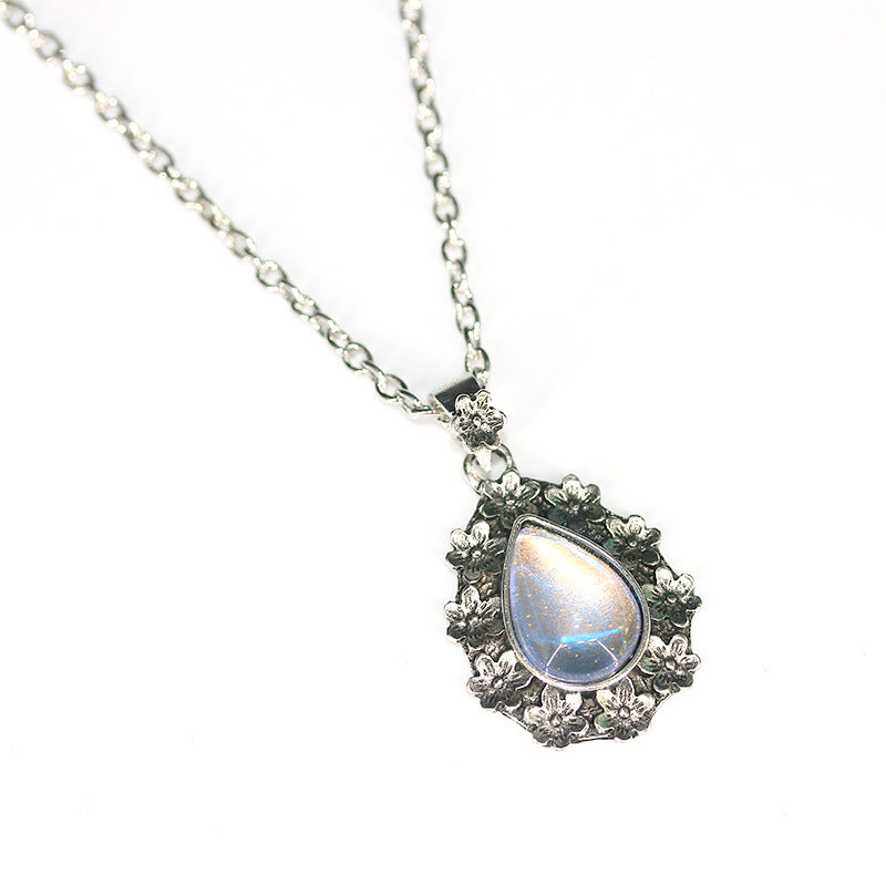 Bohemian Vintage Flower Moonstone Pendant Women Necklace