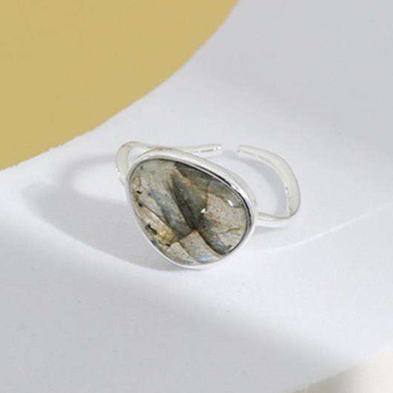 Women's Fashion Style Versatile Inlaid Moonstone Ring