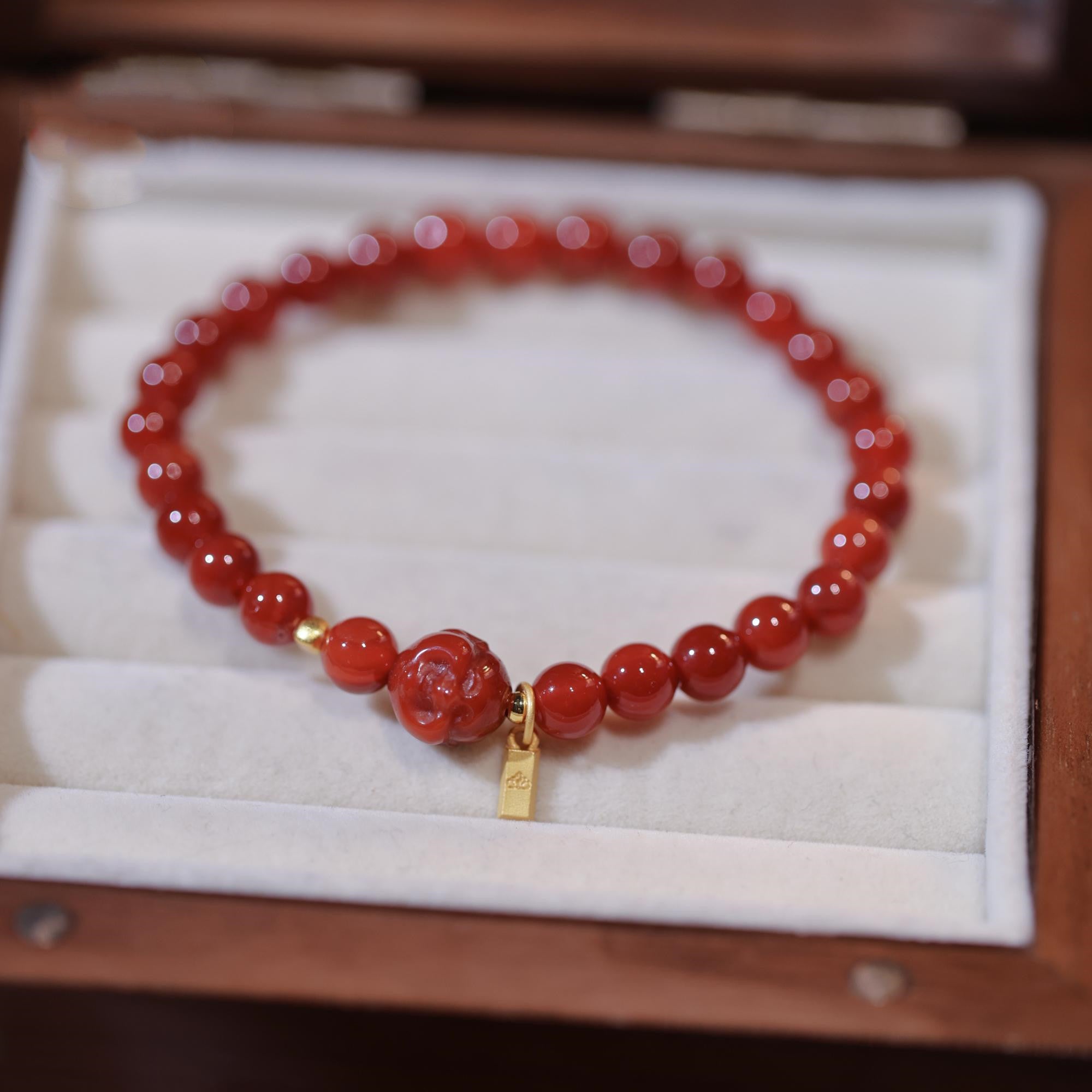 Natural Single Circle Agate String With Small Gold Bar Bracelet