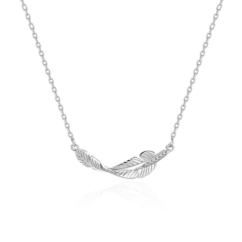 Classic temperament female feather necklace