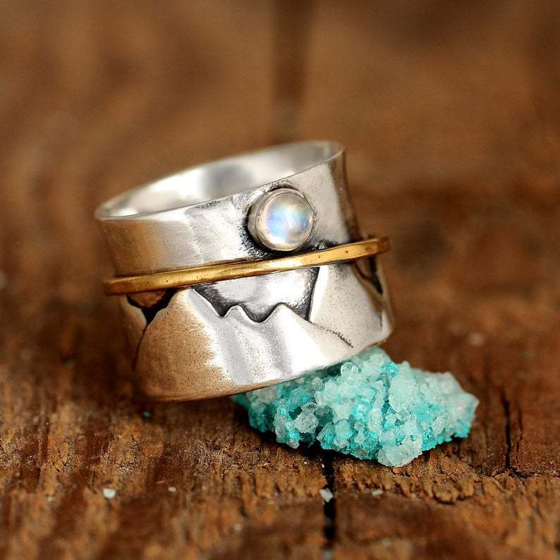 Vintage Separated Valley Gold Circle Mountain Moonstone Women Ring