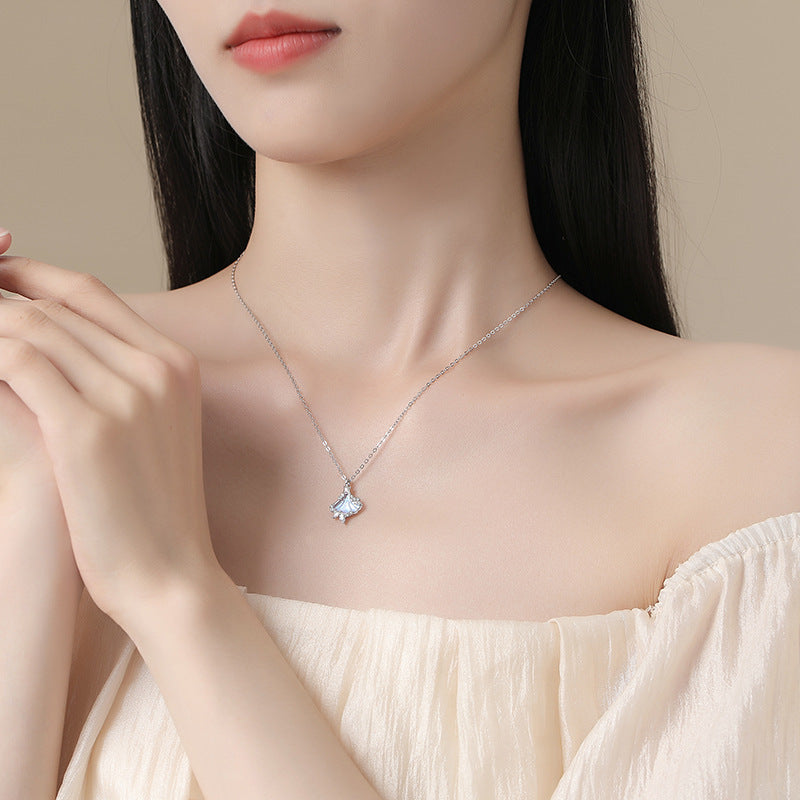 Fashion Clavicle Chain Moonstone Women Necklace